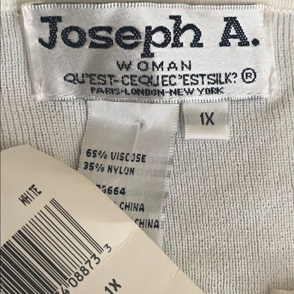 ✨NWT✨ JOSEPH A. Bejeweled Designer Sweater - Picture 8 of 8